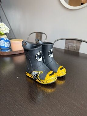 CROCS Toddler Black & Yellow Batman Rain Boots